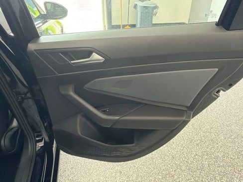 New 2026 Volkswagen Jetta SE FWD image 36