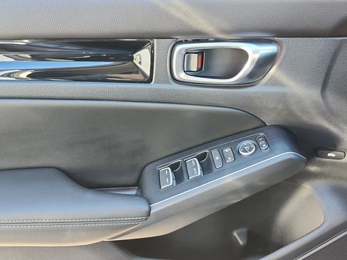 Used 2022 Honda Civic Touring image 36