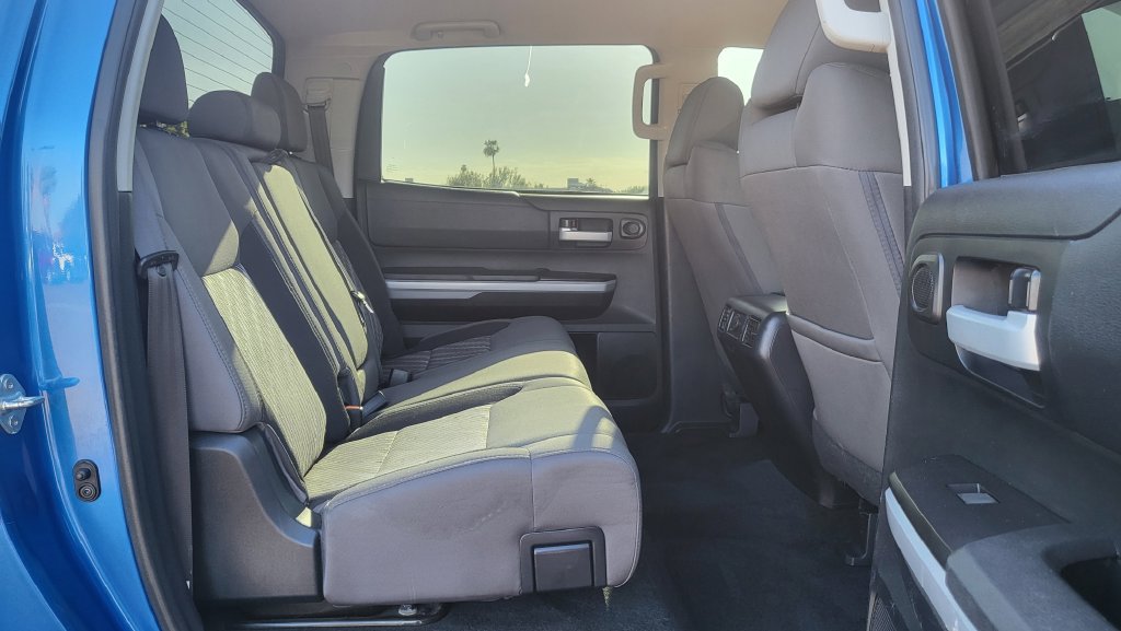 Used 2018 Toyota Tundra SR5 w/ SR5 Upgrade Package AWD/4WD image 20