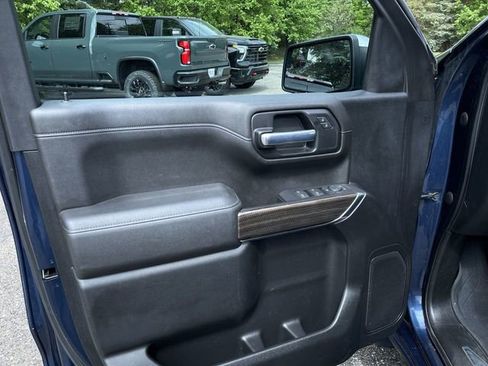 Used 2021 Chevrolet Silverado 1500 LT w/ Convenience Package II AWD/4WD image 22