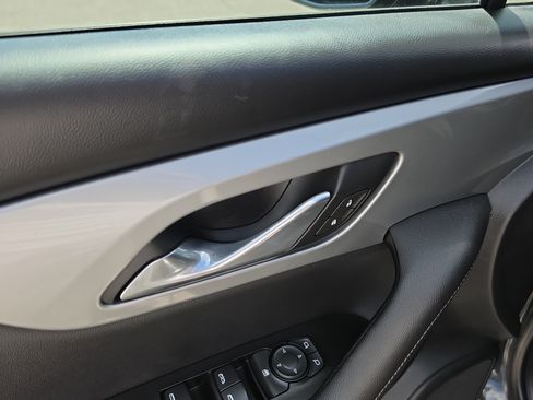 Used 2020 Chevrolet Blazer LT FWD image 19
