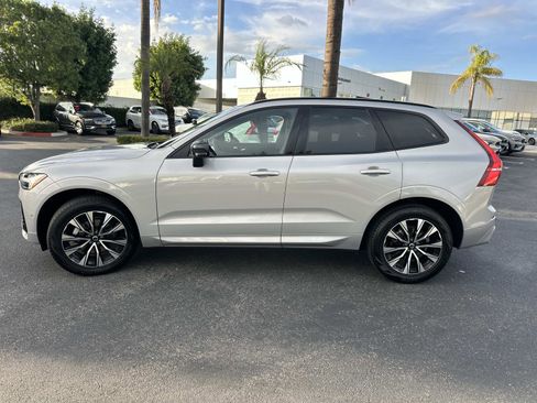 Certified 2025 Volvo XC60 B5 Plus image 7