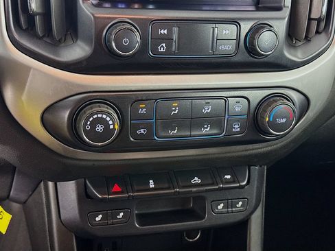 Used 2019 Chevrolet Colorado LT w/ LT Convenience Package AWD/4WD image 19