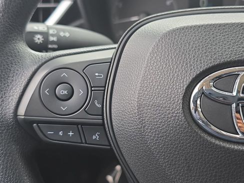 Used 2023 Toyota Corolla LE FWD image 19