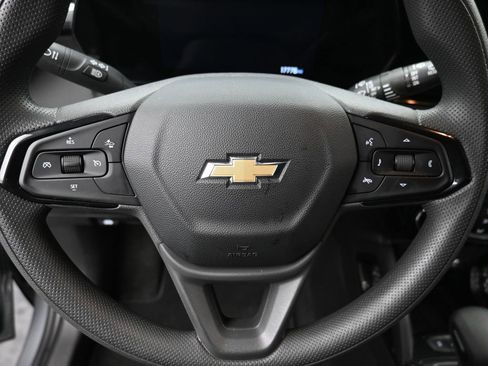 Used 2025 Chevrolet TrailBlazer LT w/ Driver Confidence Package image 17