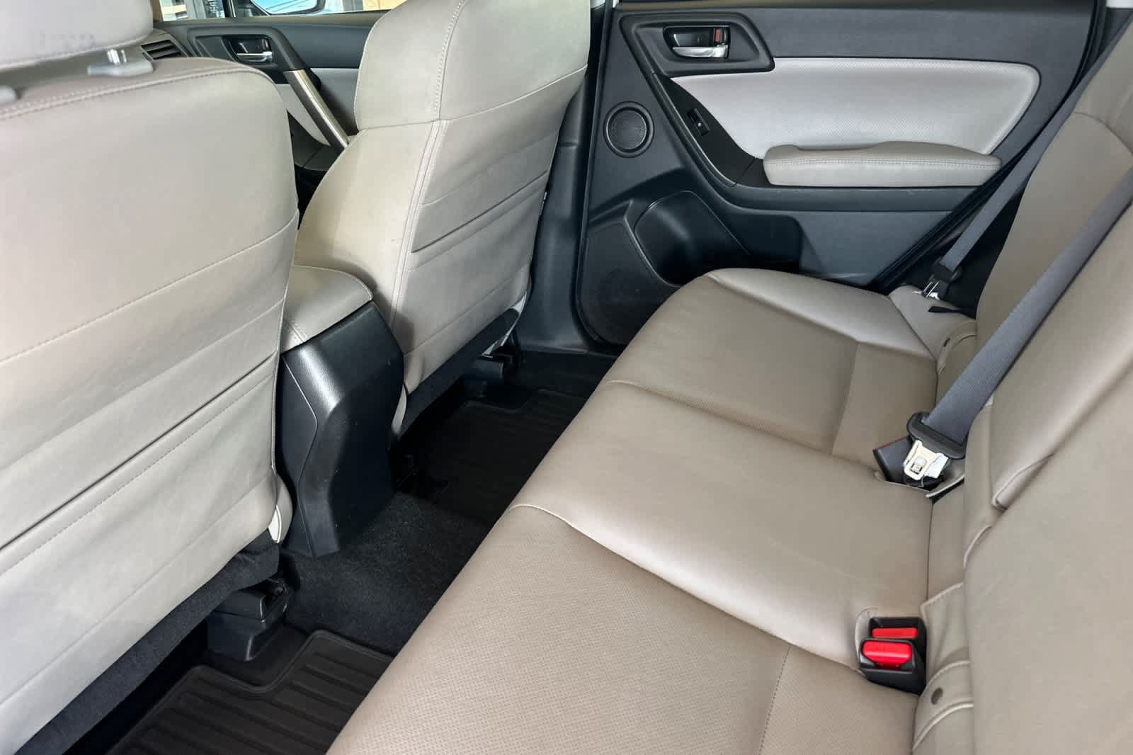 Used 2015 Subaru Forester 2.5i Limited w/ Protection Package #2 AWD/4WD image 12