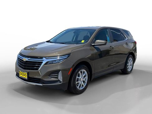 Used 2023 Chevrolet Equinox LT FWD image 1