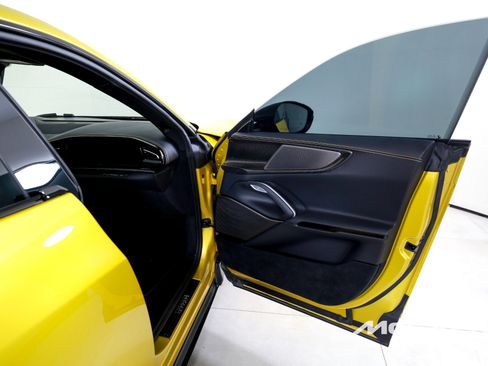 Used 2024 Ferrari Purosangue image 27