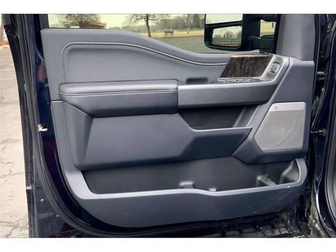 Used 2025 Ford F350 Lariat image 25