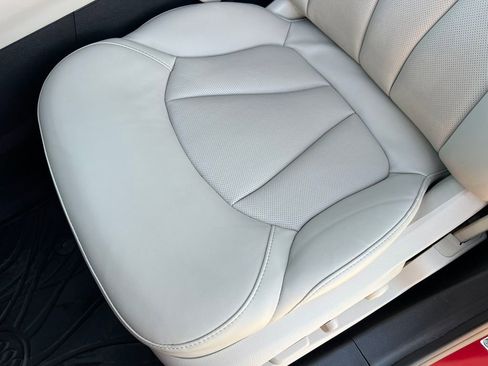 Used 2019 Buick Envision Essence image 12