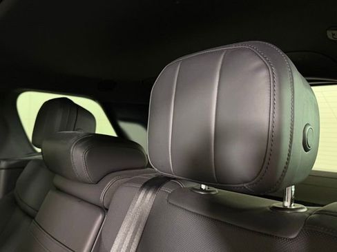 Used 2023 Land Rover Range Rover SE image 21