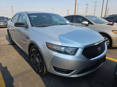 Used 2018 Ford Taurus SHO AWD/4WD image 2