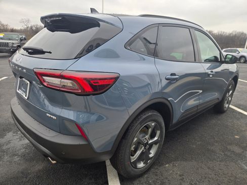 New 2026 Ford Escape ST-Line w/ Tech Pack #1 AWD/4WD image 5