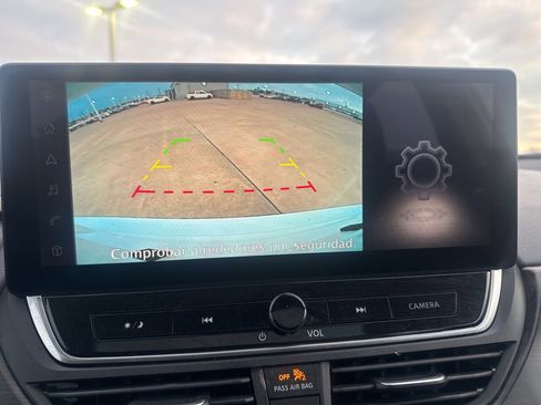 Used 2023 Nissan Altima 2.5 SV w/ SV Premium Package image 42