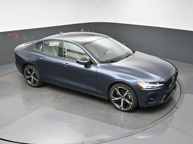 Used 2024 Volvo S60 B5 Core w/ Climate Package FWD image 18