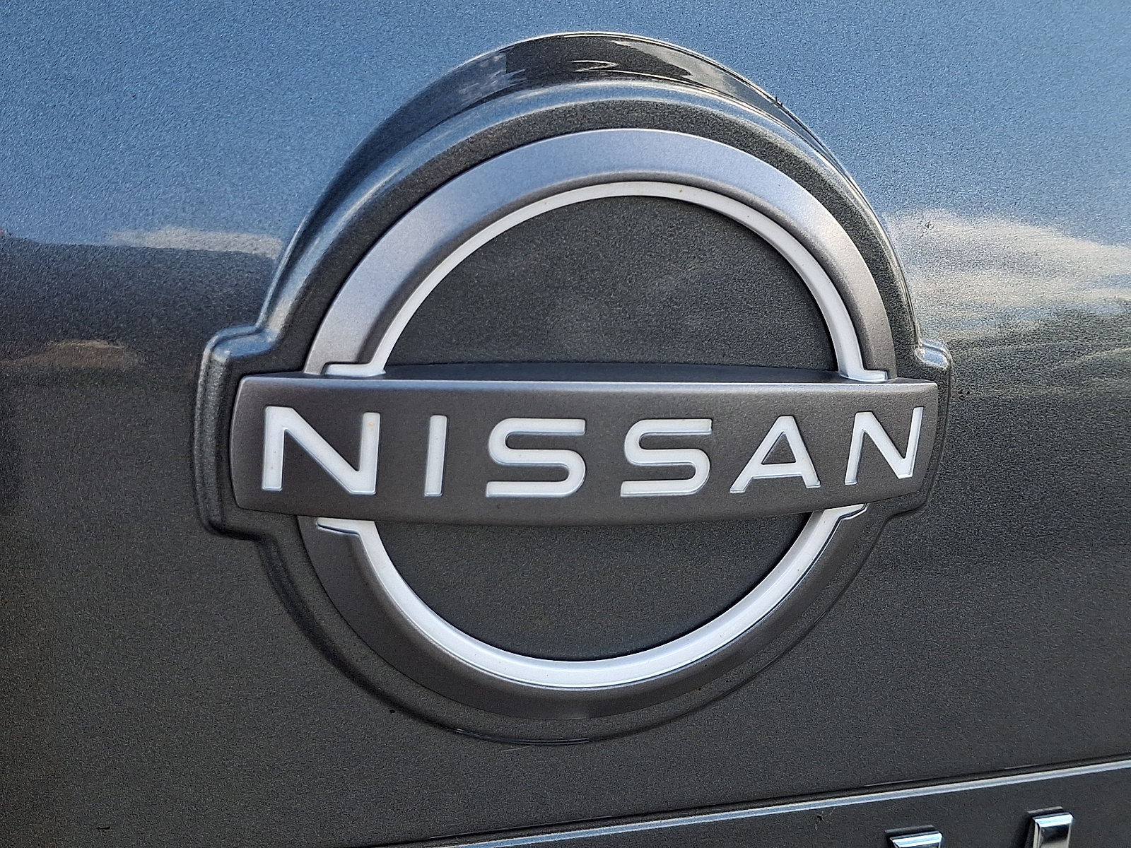 Used 2023 Nissan Rogue S AWD/4WD image 28