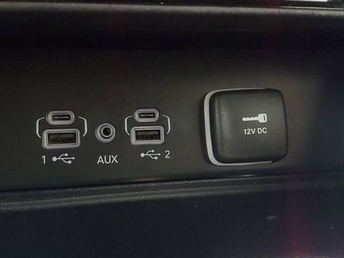 Certified 2025 Jeep Grand Cherokee Laredo X w/ Luxury Tech Group I image 34