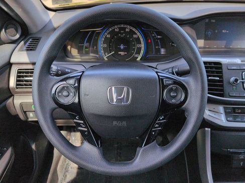 Used 2015 Honda Accord Hybrid Sedan image 23