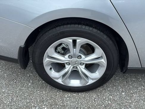 Used 2025 Honda Accord LX image 11