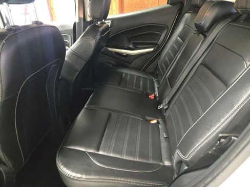 Used 2021 Ford EcoSport Titanium image 5