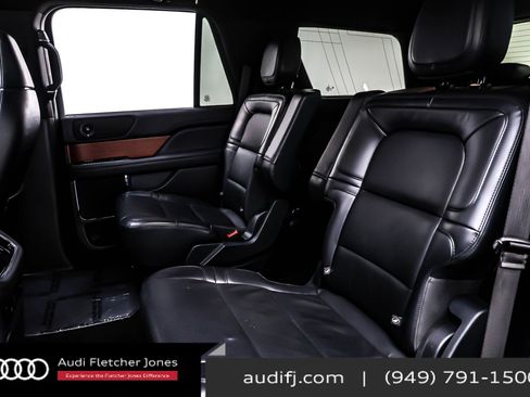 Used 2024 Lincoln Navigator Reserve image 8
