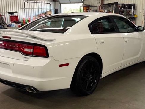 Used 2014 Dodge Charger R/T RWD image 12