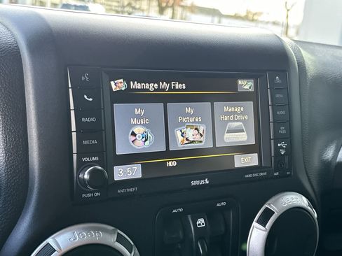 Used 2017 Jeep Wrangler Unlimited Rubicon image 22