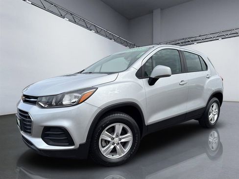 Used 2018 Chevrolet Trax LS image 21