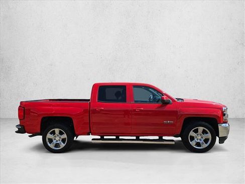 Used 2018 Chevrolet Silverado 1500 LT w/ Texas Edition RWD image 4