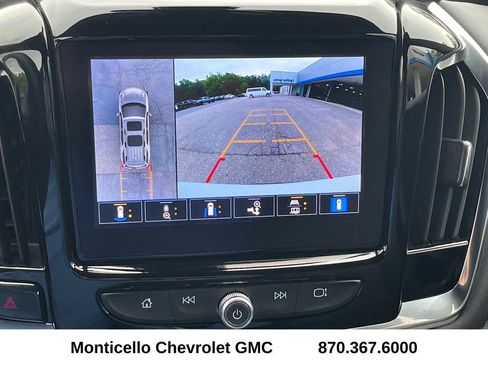 Certified 2023 Chevrolet Traverse LT FWD image 19