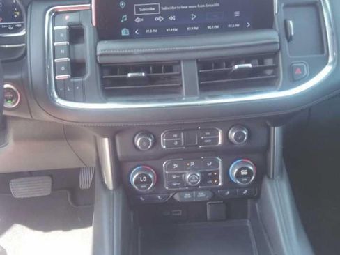 Used 2024 Chevrolet Suburban LT image 11