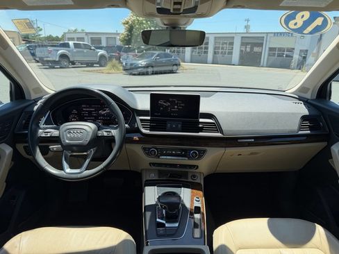 Used 2018 Audi Q5 2.0T Premium Plus w/ Premium Plus Package AWD/4WD image 40