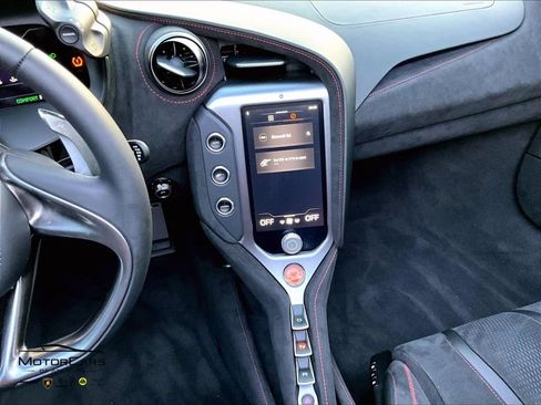 Used 2026 McLaren 750S Spider RWD image 8
