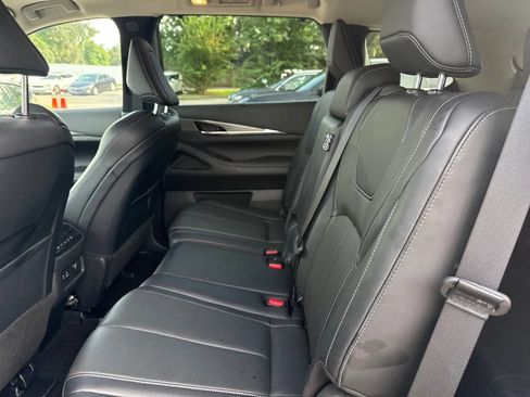 Used 2023 INFINITI QX60 Luxe w/ Cargo Package FWD image 14