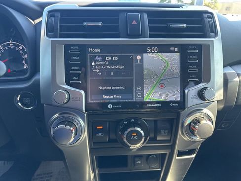 Used 2022 Toyota 4Runner SR5 Premium image 19