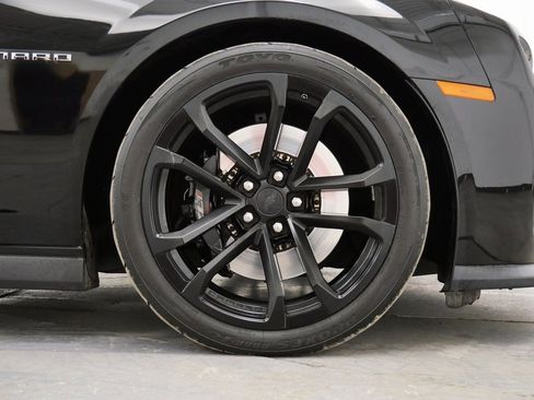 Used 2015 Chevrolet Camaro ZL1 image 32