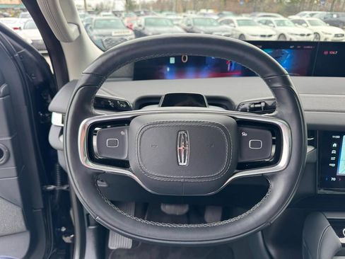 Used 2025 Lincoln Navigator Reserve AWD/4WD image 20