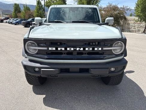 Used 2024 Ford Bronco Outer Banks w/ Sasquatch Package AWD/4WD image 17