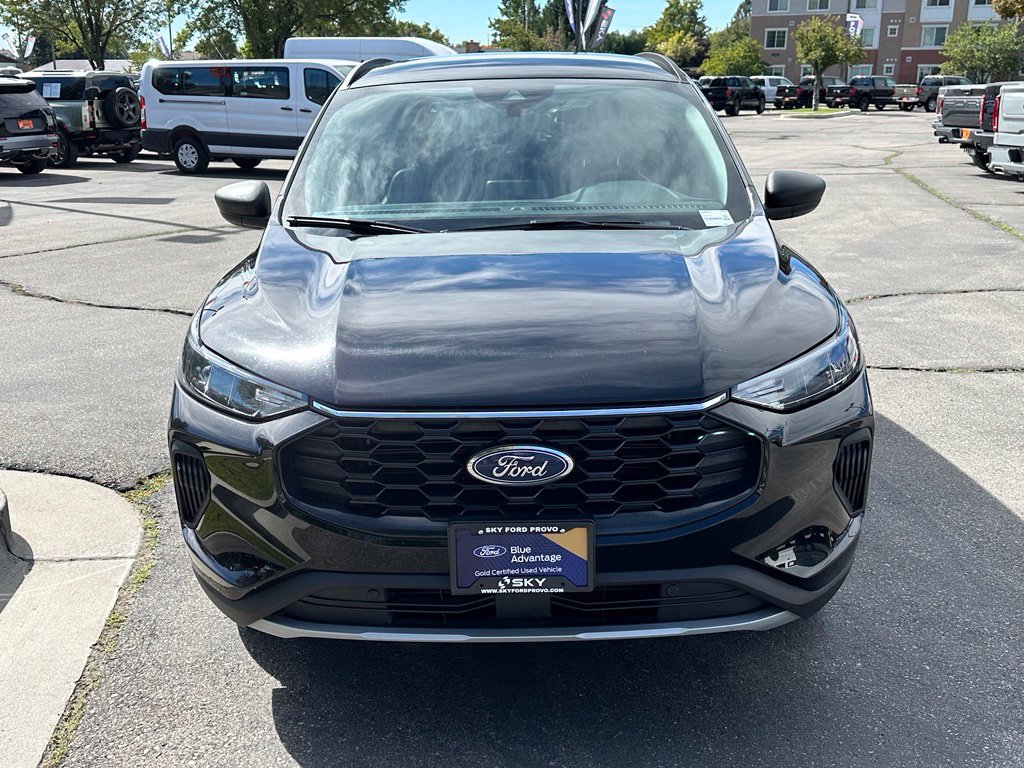 Used 2025 Ford Escape ST-Line AWD/4WD image 4
