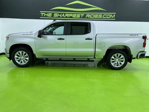 Used 2020 Chevrolet Silverado 1500 Custom w/ Custom Value Package AWD/4WD image 6