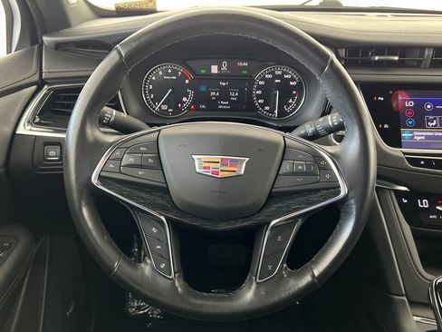 Used 2021 Cadillac XT5 Premium Luxury FWD image 16
