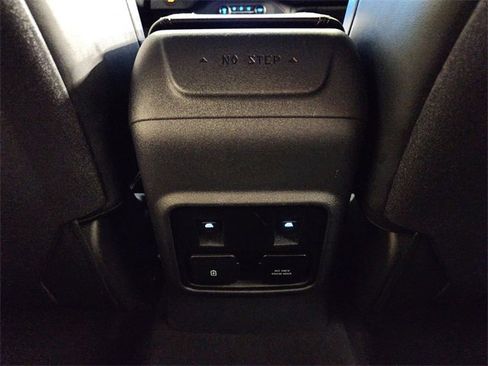 Used 2022 Ford Bronco Raptor image 29