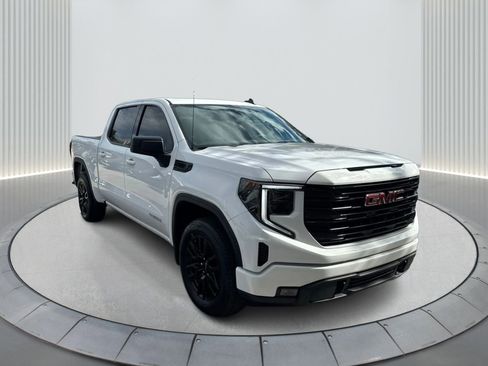 Used 2024 GMC Sierra 1500 Elevation image 3