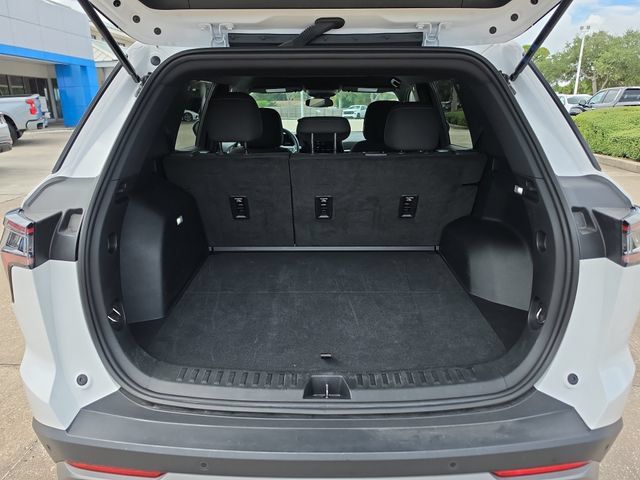 Used 2025 Chevrolet Equinox LT AWD/4WD image 6
