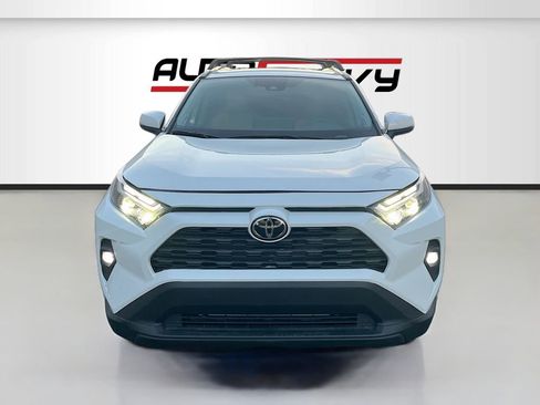 Used 2025 Toyota RAV4 XLE Premium w/ Weather Package FWD image 2