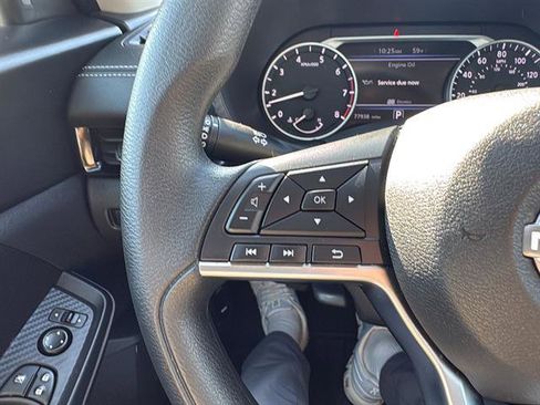 Used 2025 Nissan Sentra SV image 18