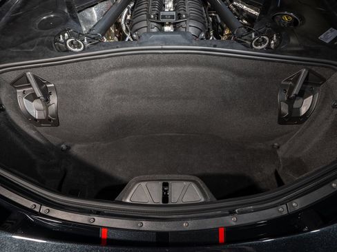 Used 2024 Chevrolet Corvette Z06 RWD image 36