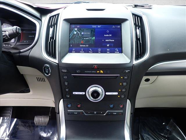 Used 2019 Ford Edge Titanium w/ Equipment Group 301A AWD/4WD image 19