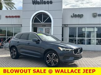 Used 2019 Volvo XC60 T5 Momentum w/ Multimedia Package image 1