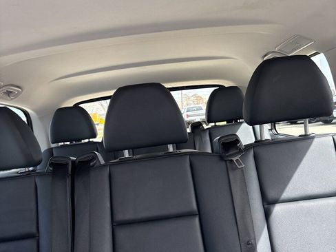 Used 2023 Mercedes-Benz Metris Passenger image 14